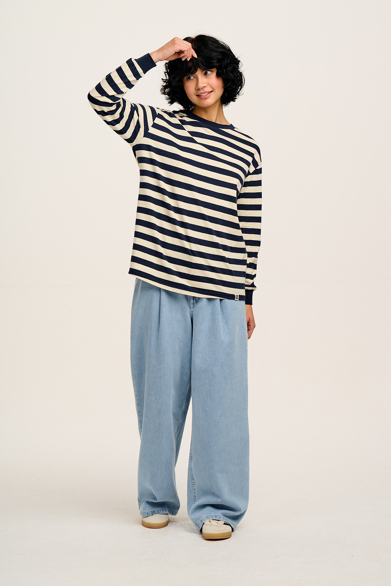 Kenny - Long Sleeve Skater Cotton Tee in Navy & Ecru Stripe