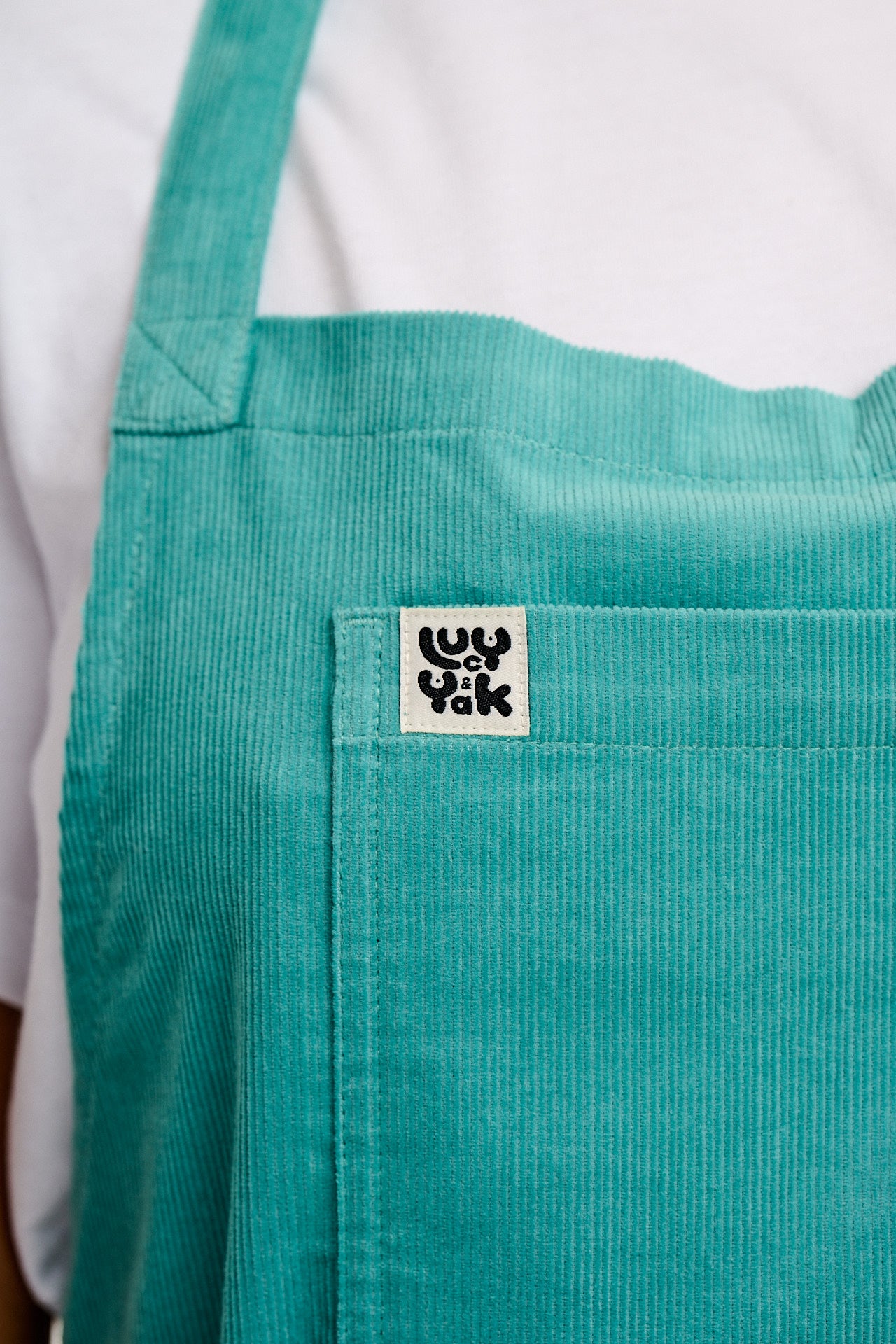 Ada - Corduroy Apron in Jade Green