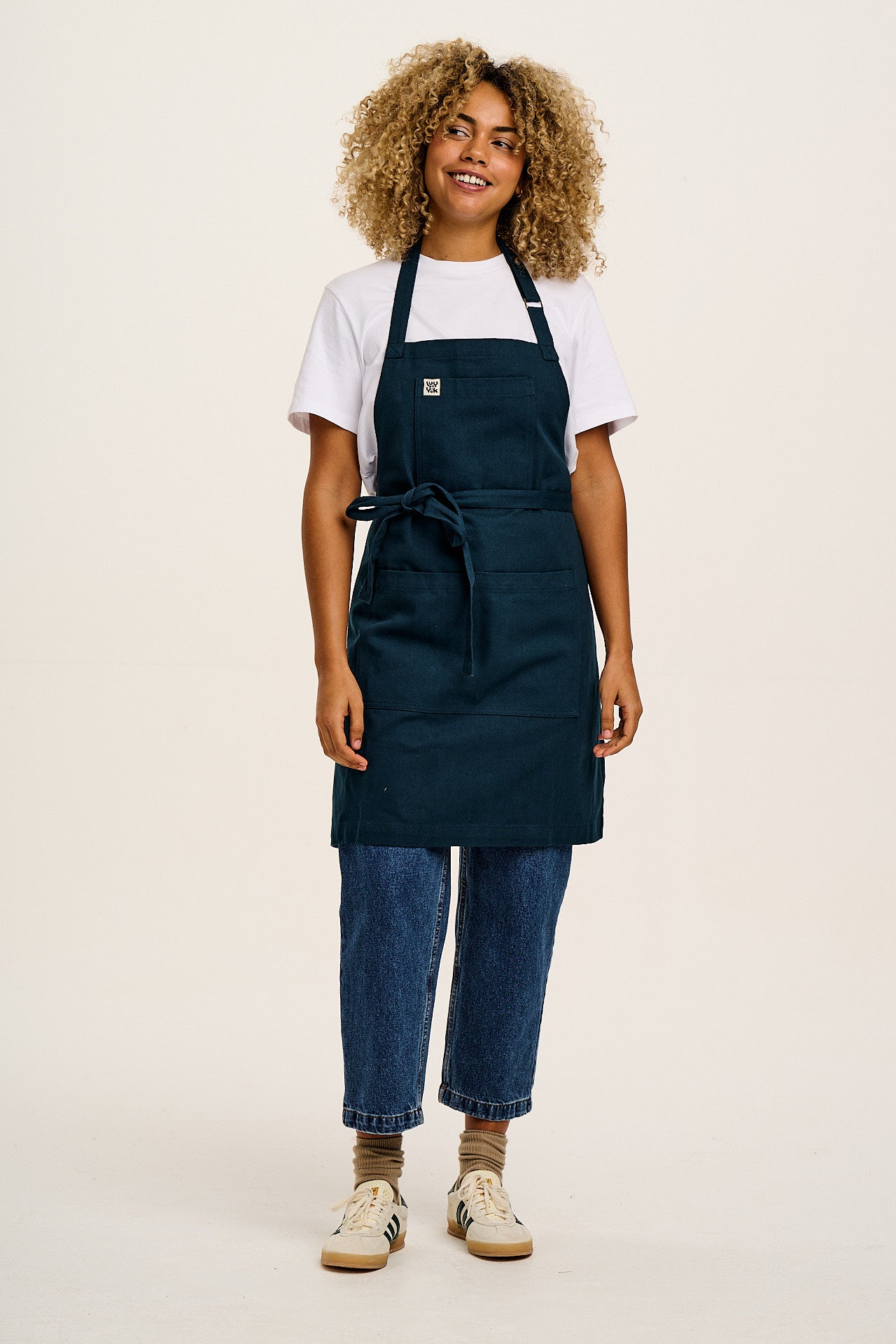 Ada - Cotton Apron in Vintage Navy