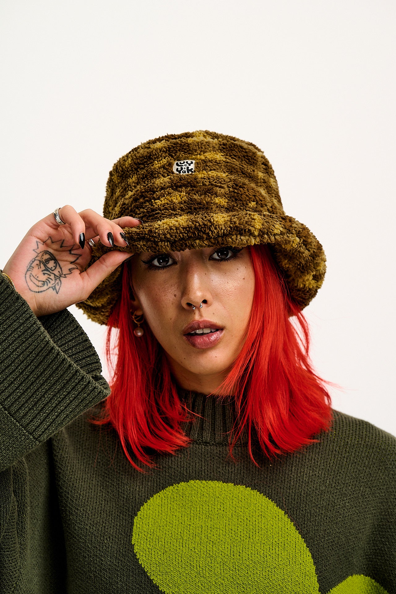 Travis - Borg Fleece Bucket Hat in Brown Cher Check Print