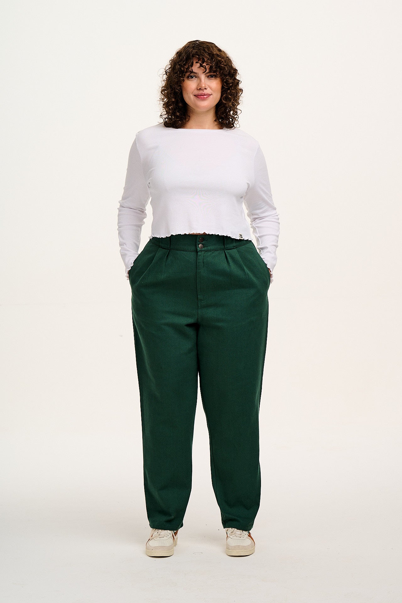 Addison - Tapered Twill Trousers in Posy Green