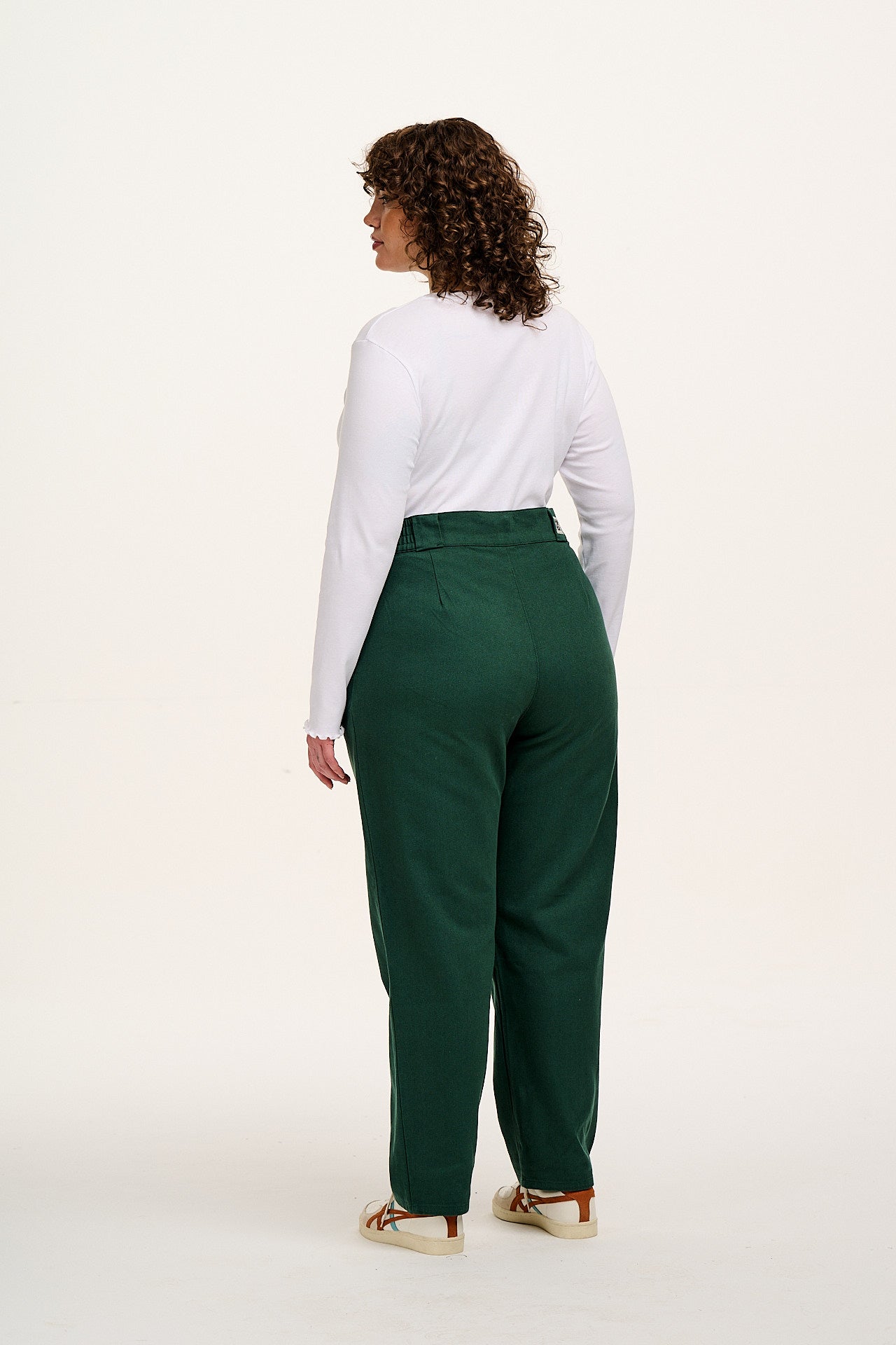 Addison - Tapered Twill Trousers in Posy Green