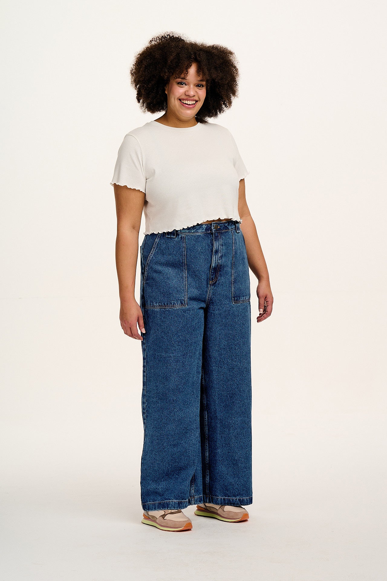 Delores - Wide Leg Denim Jeans in Mid Wash Blue