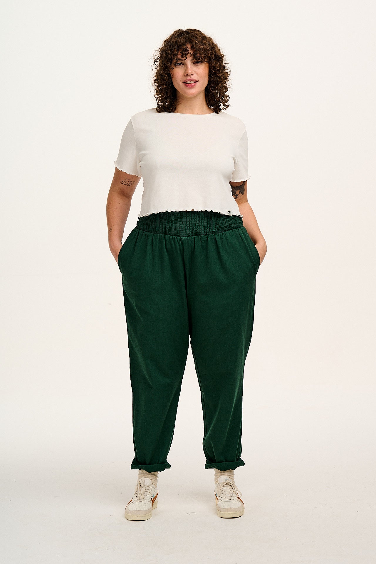 Alexa - Cotton Trousers in Posy Green