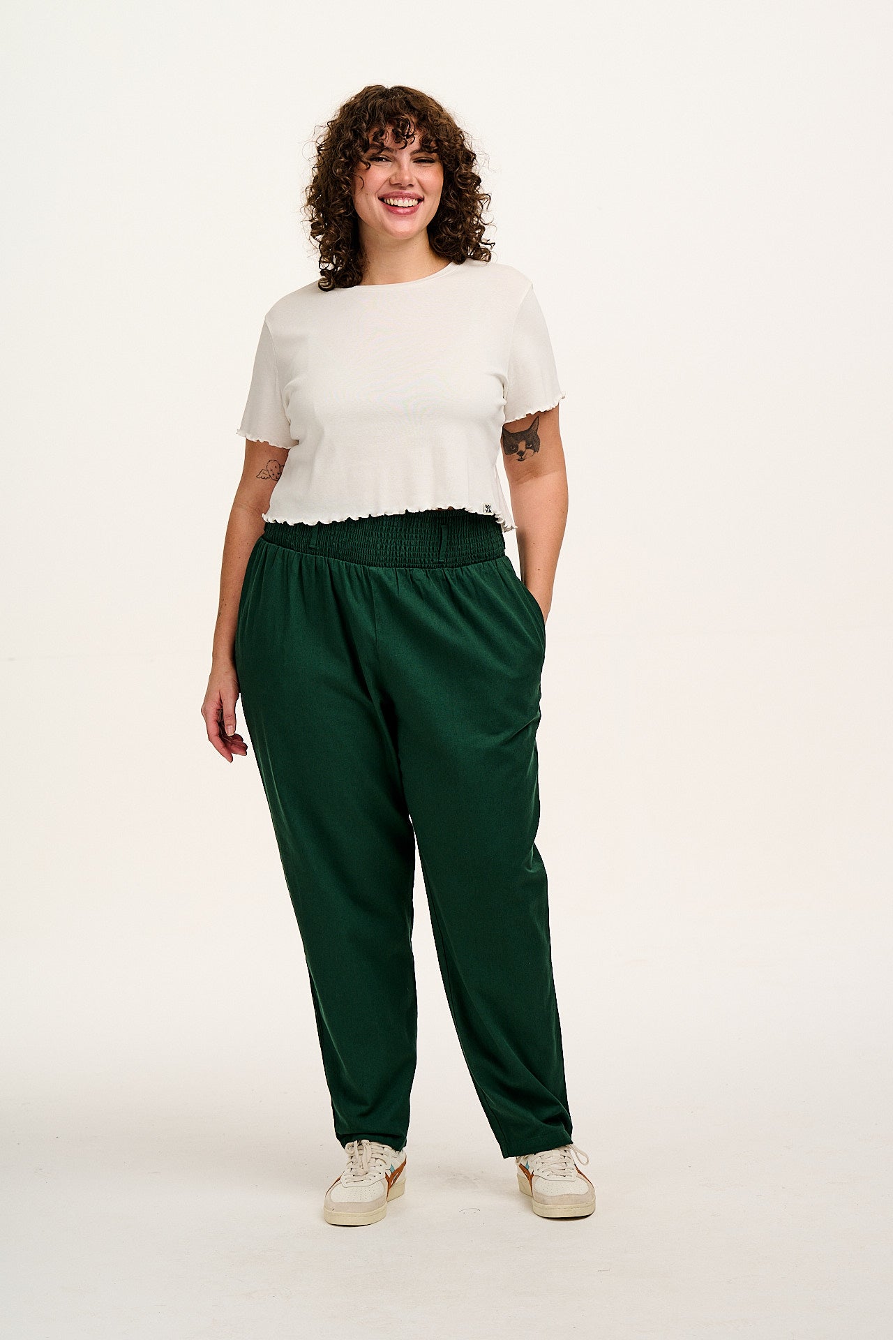 Alexa - Cotton Trousers in Posy Green