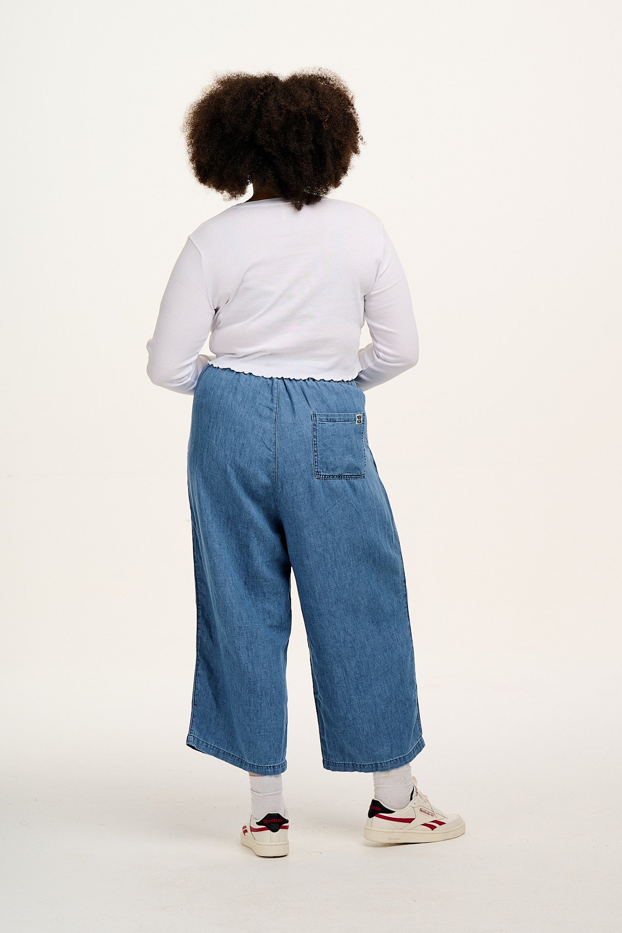 Chuck - Cotton & Hemp Trousers in Mid Wash Blue