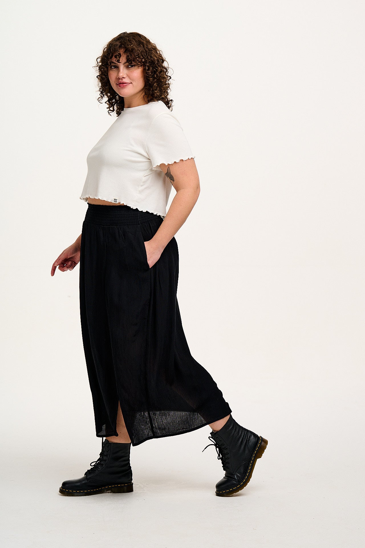 Poppy - Tencel Elasticated Waist Skirt in Black