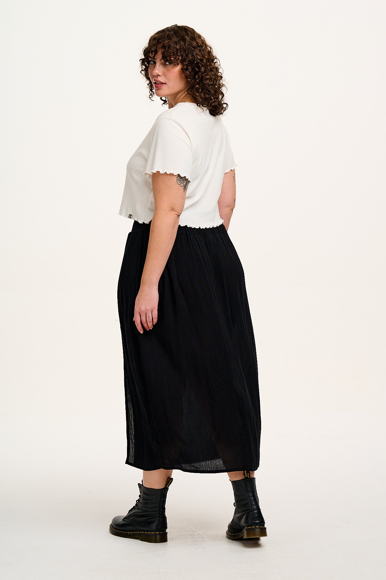 Poppy - Elasticated Waist Skirt in Black