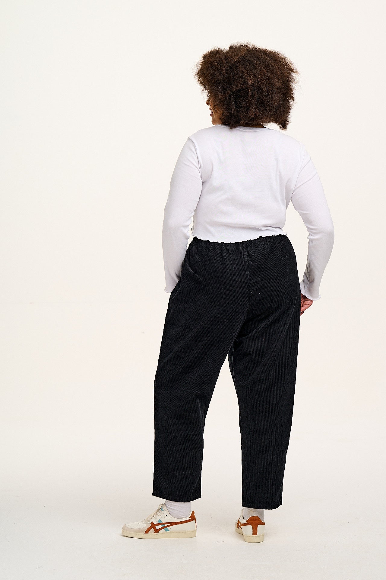 Billie - Corduroy Trousers in Black