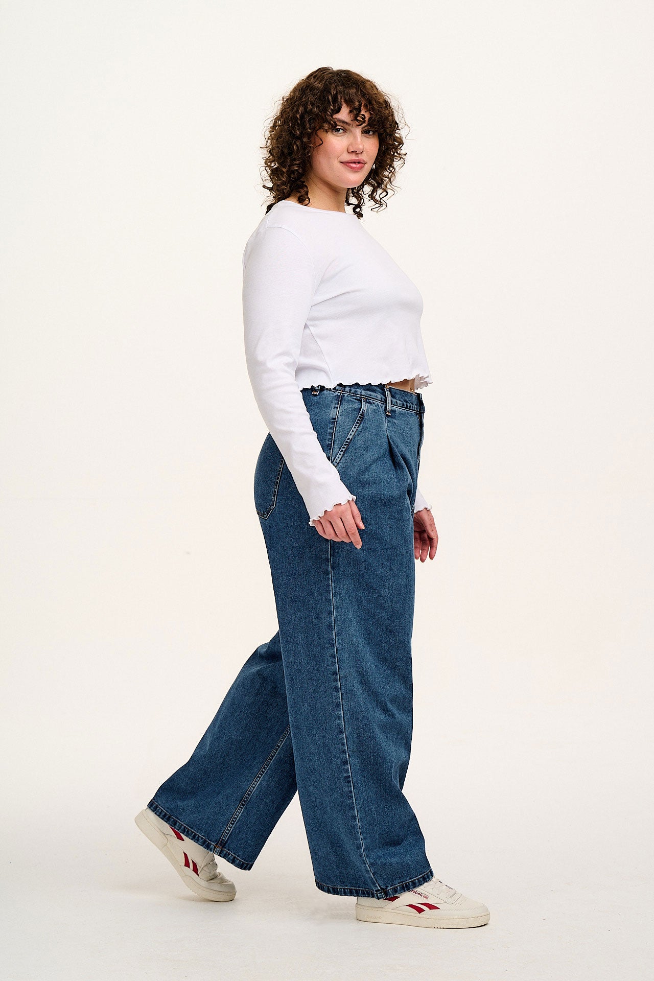 Cole - Baggy Wide Leg Denim Jeans in Mid Wash Blue