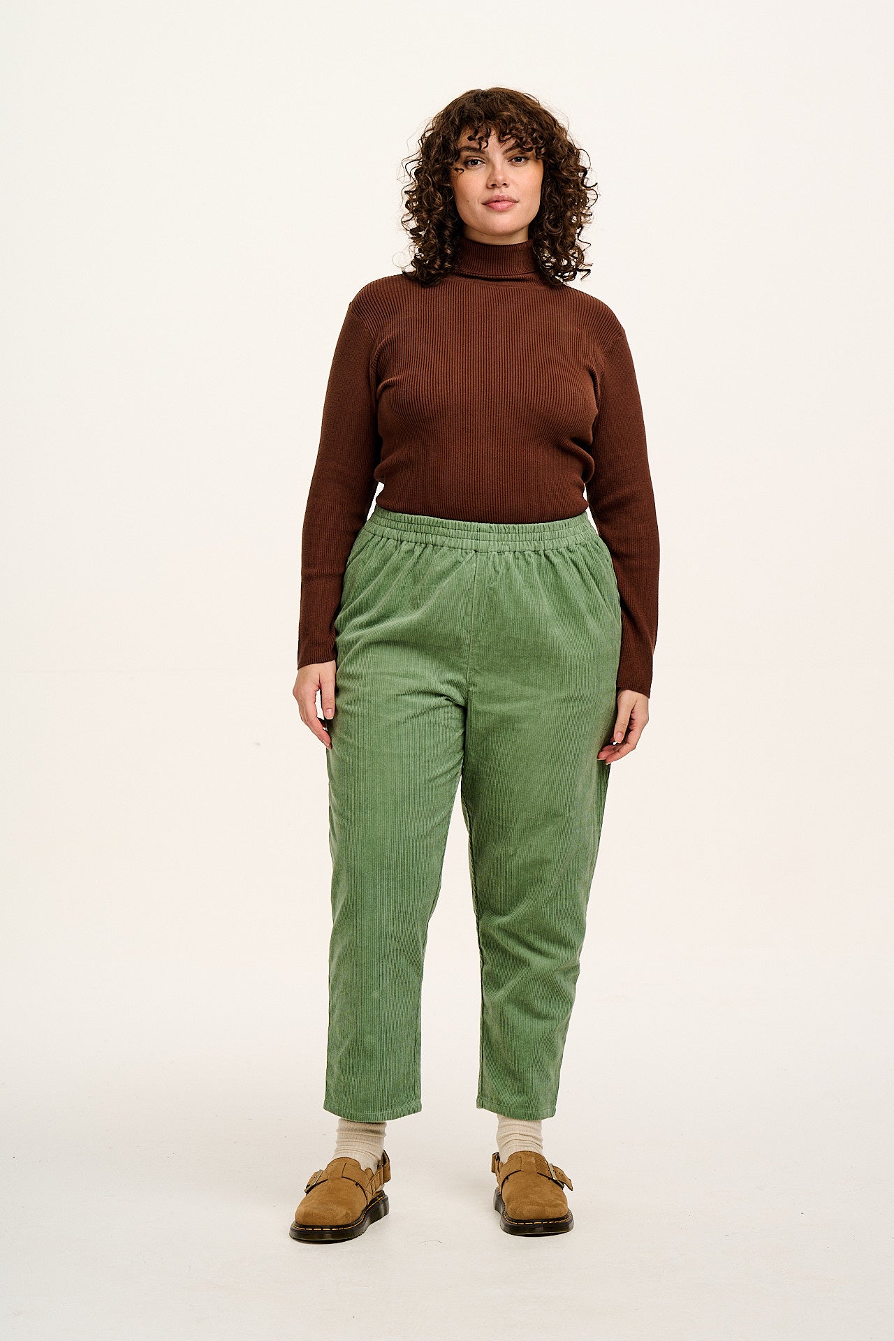 Billie - Corduroy Trousers in Green Bay