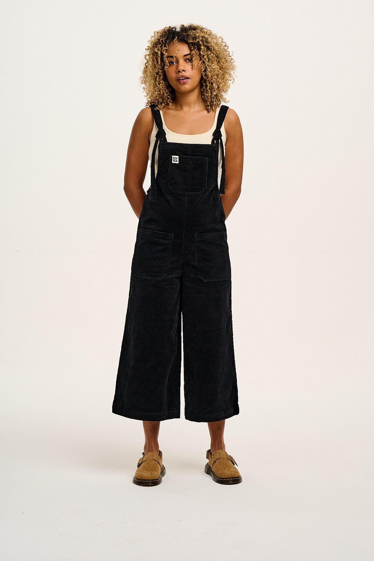 Jenny - Wide Leg Corduroy Dungarees in Black