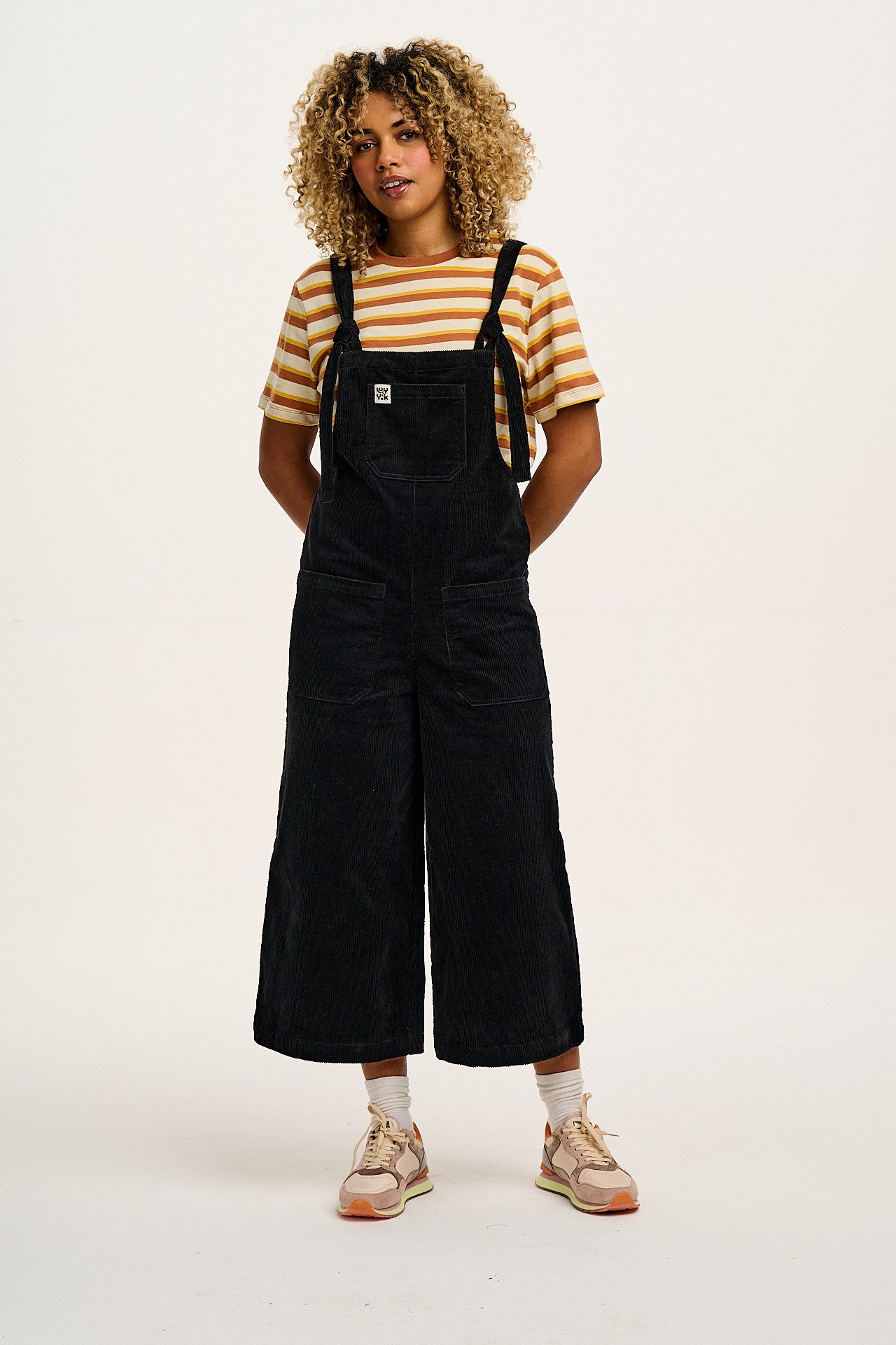 Jenny - Wide Leg Corduroy Dungarees in Black