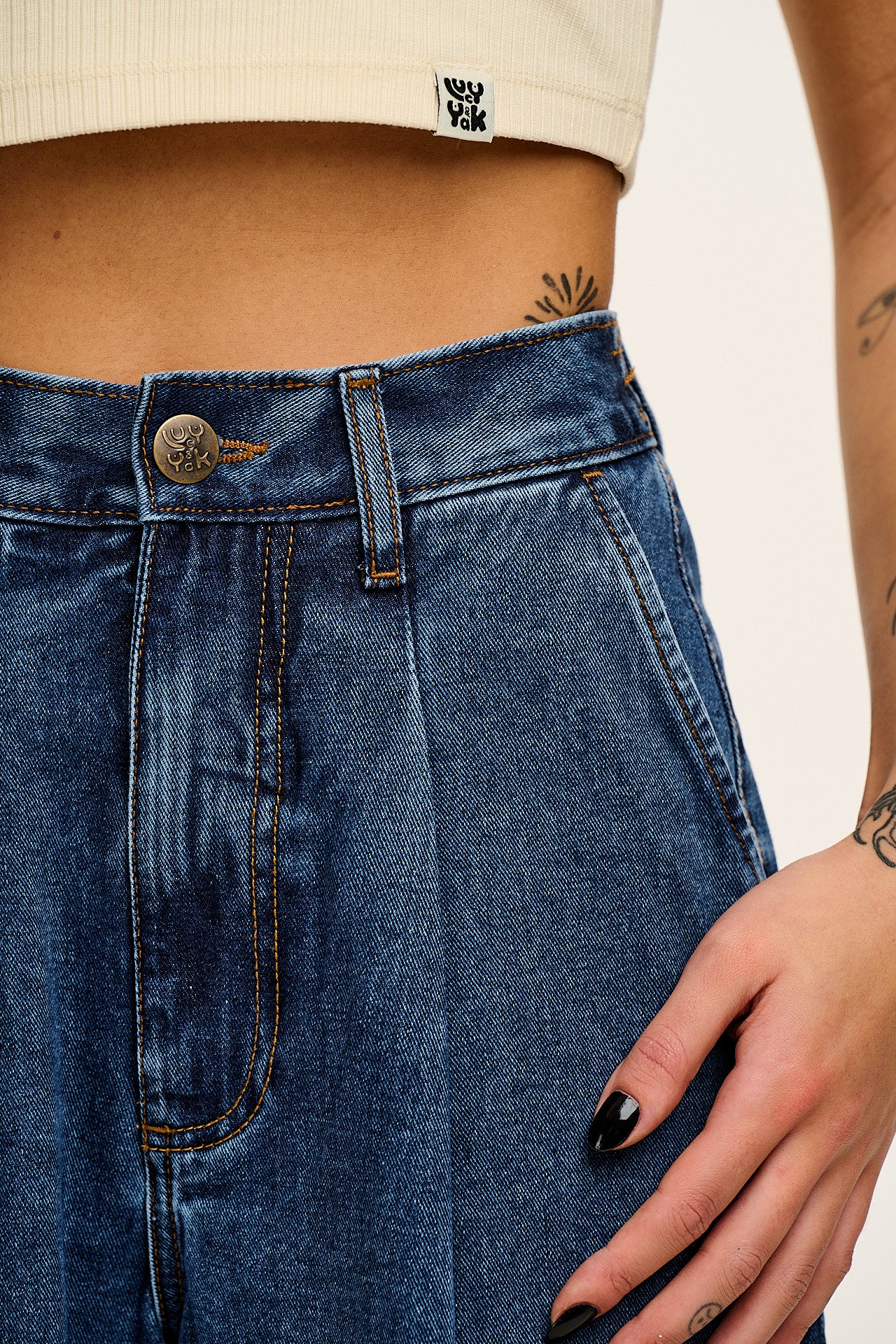 Cole - Baggy Wide Leg Denim Jeans in Mid Wash Blue