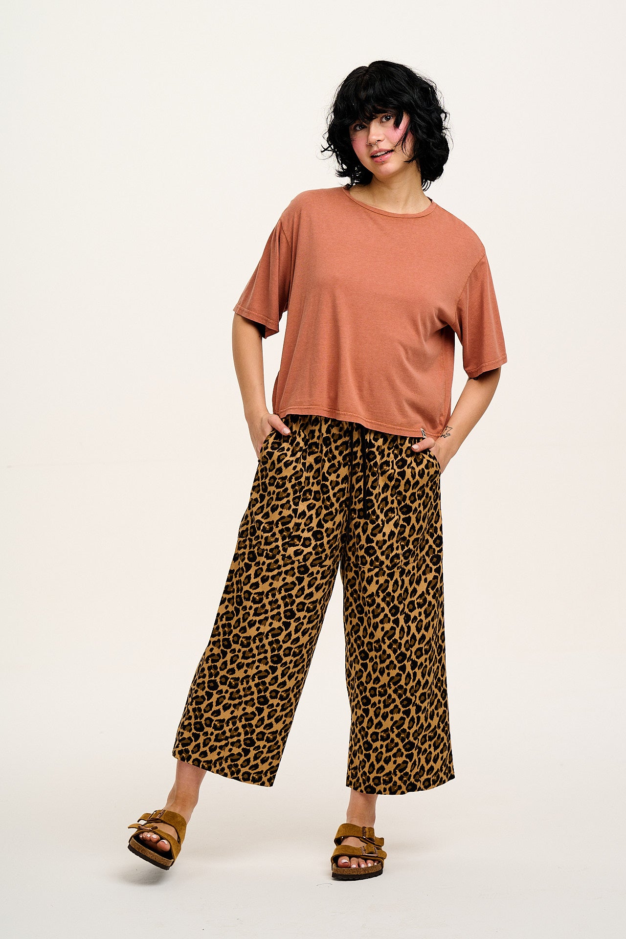 Chuck - Wide Leg Cotton Trousers in Leopard Print