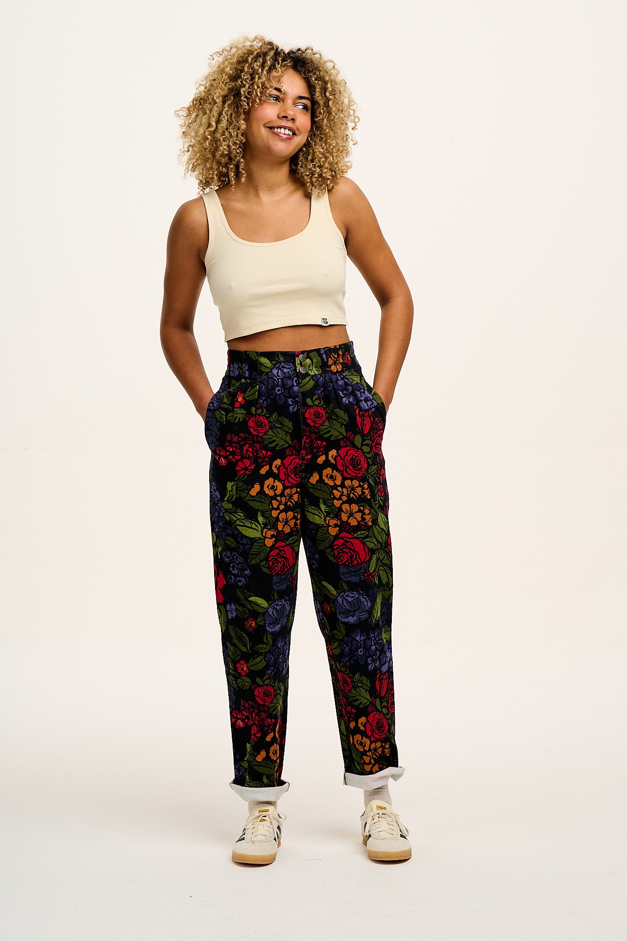 Addison - Tapered Twill Trousers in Maria Print