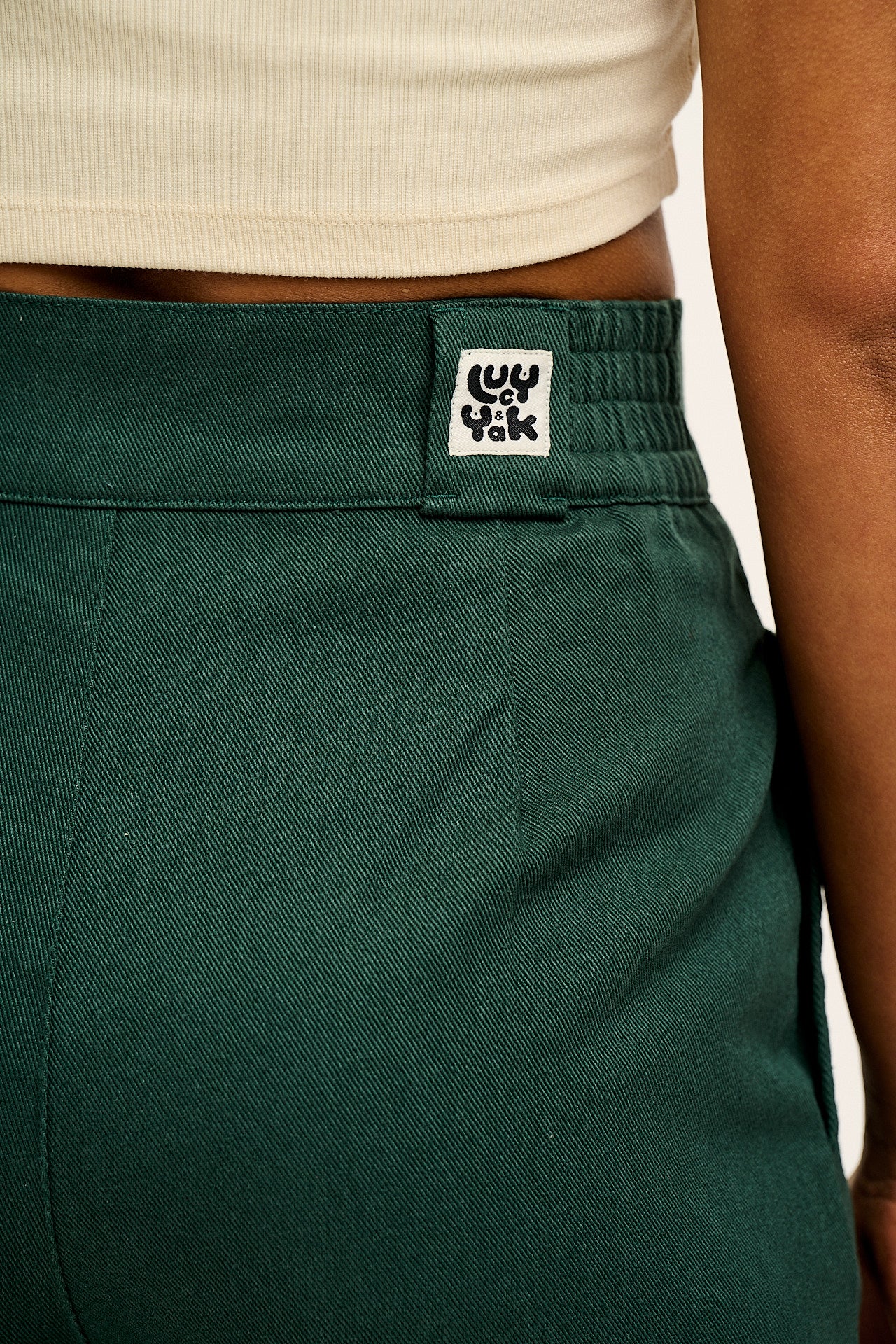 Addison - Tapered Twill Trousers in Posy Green