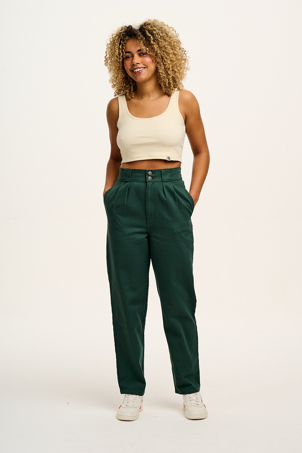 Addison - Tapered Twill Trousers in Posy Green