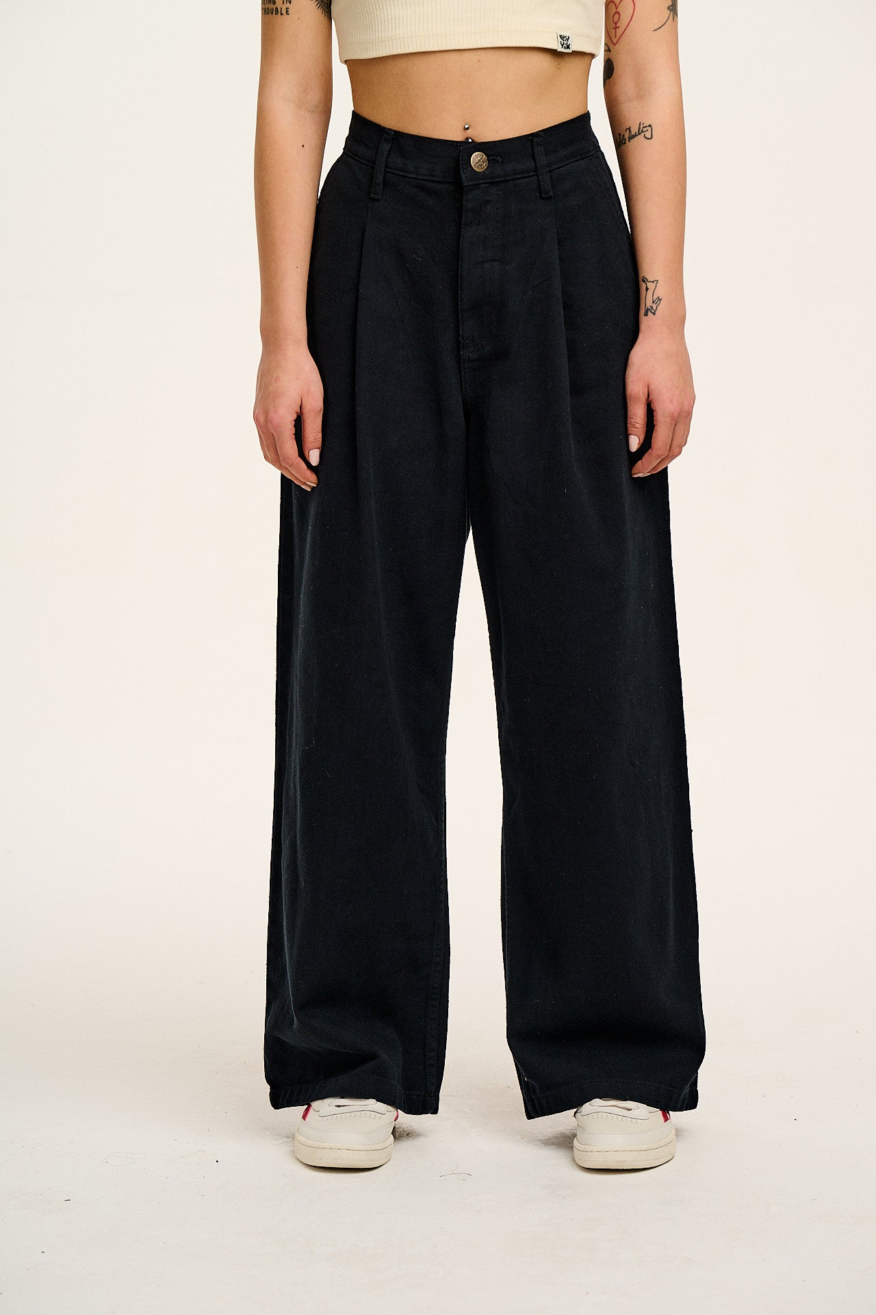 Cole - Baggy Wide Leg Denim Jeans in Black