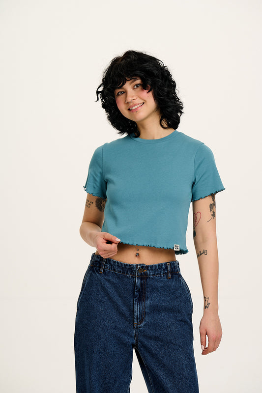 Greta - Cropped Cotton Top in Blue