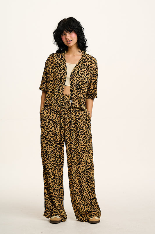 Jody - Trousers in Leopard Print