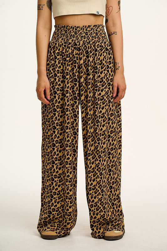 Jody - Trousers in Leopard Print