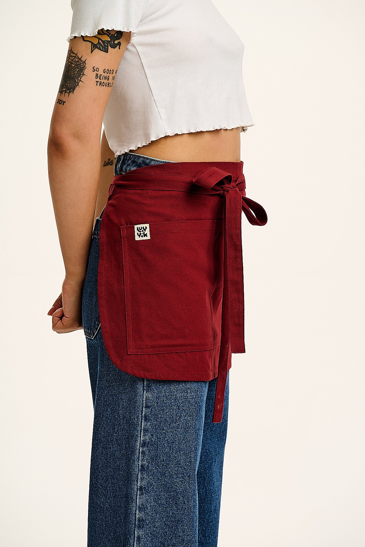 Millau - Midweight Cotton Waist Apron in Maroon