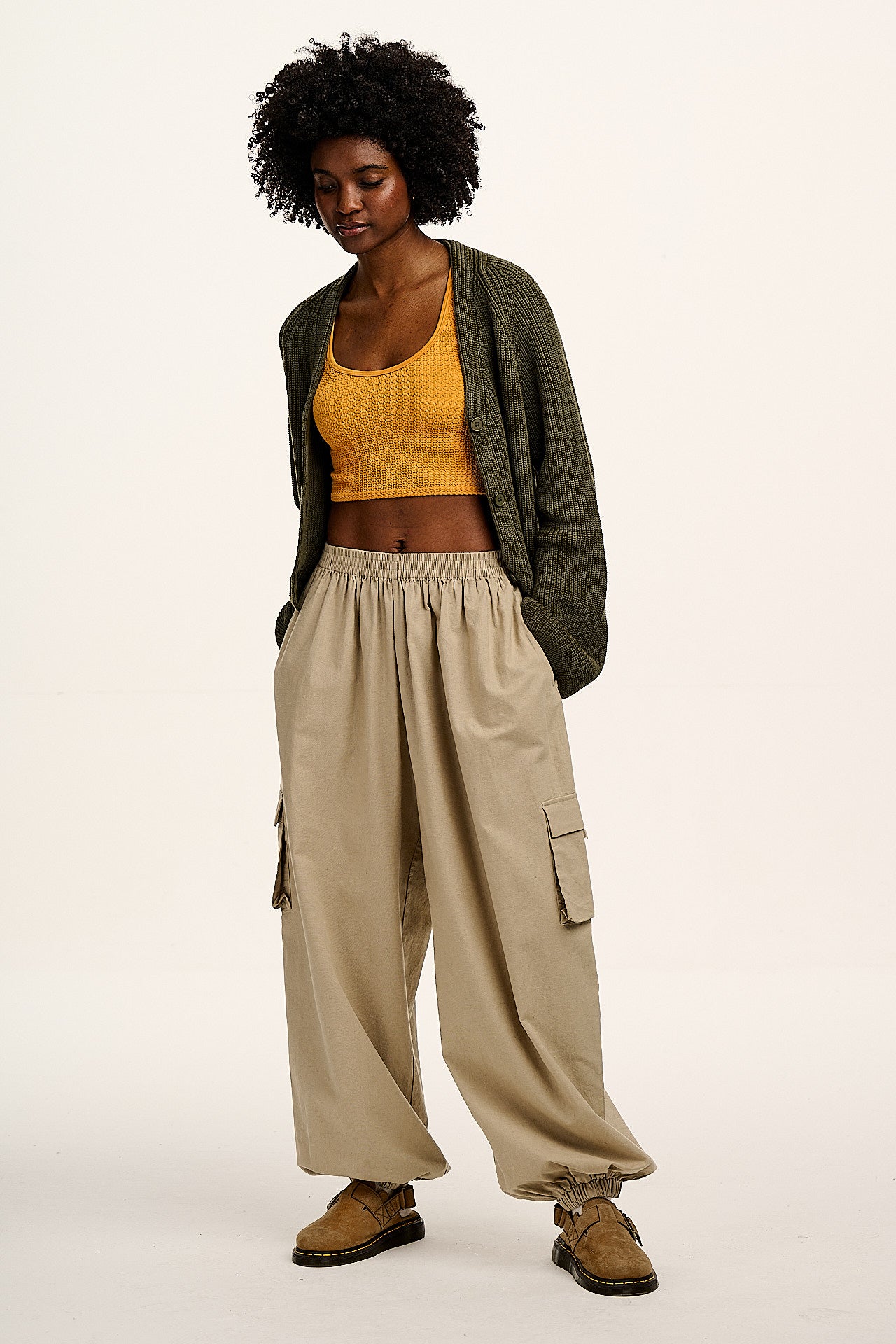 Robyn - V-Neck Cotton Cardigan in Ivy Green