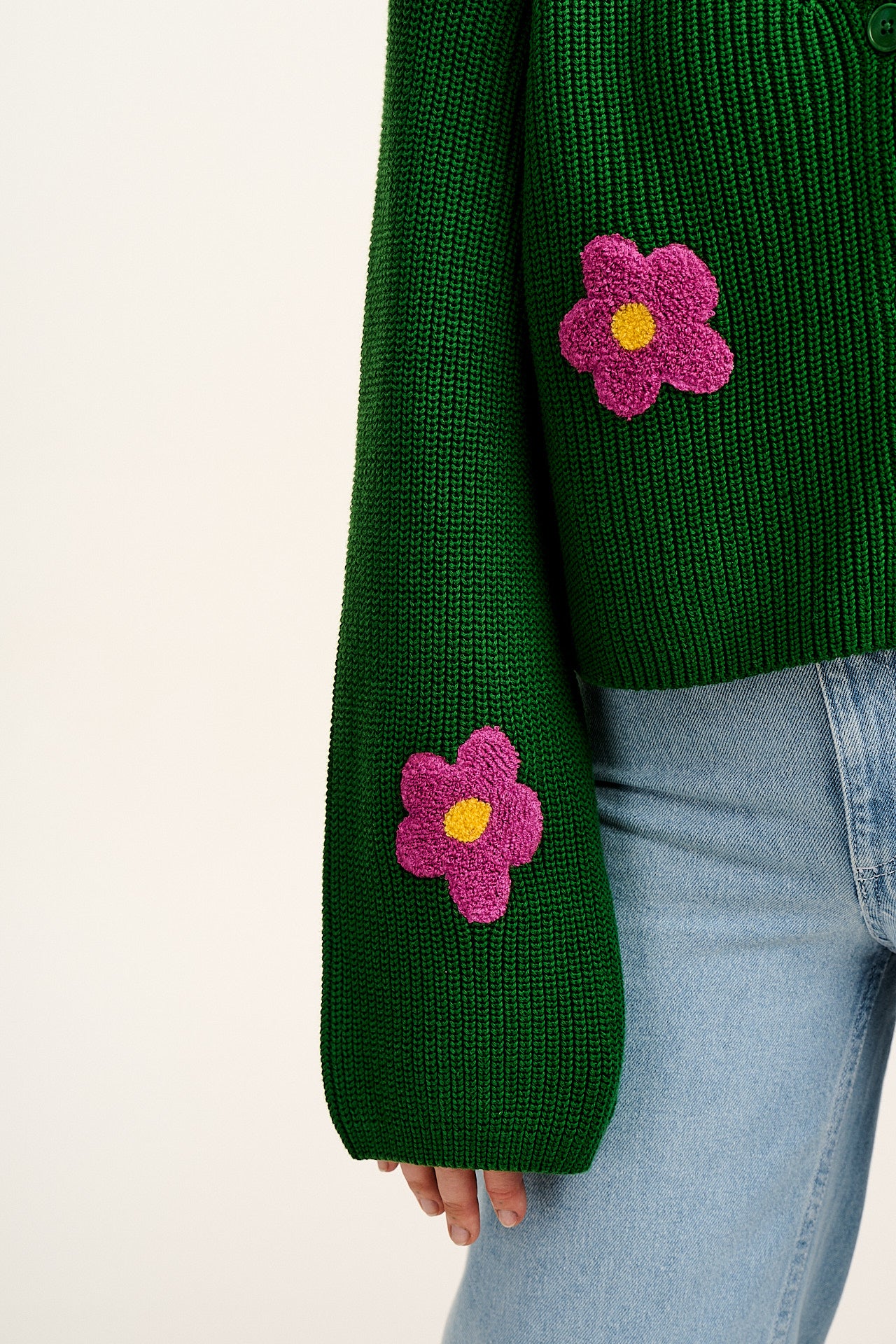 Robyn - V-Neck Cotton Cardigan in Green with Bubble Floral Motif