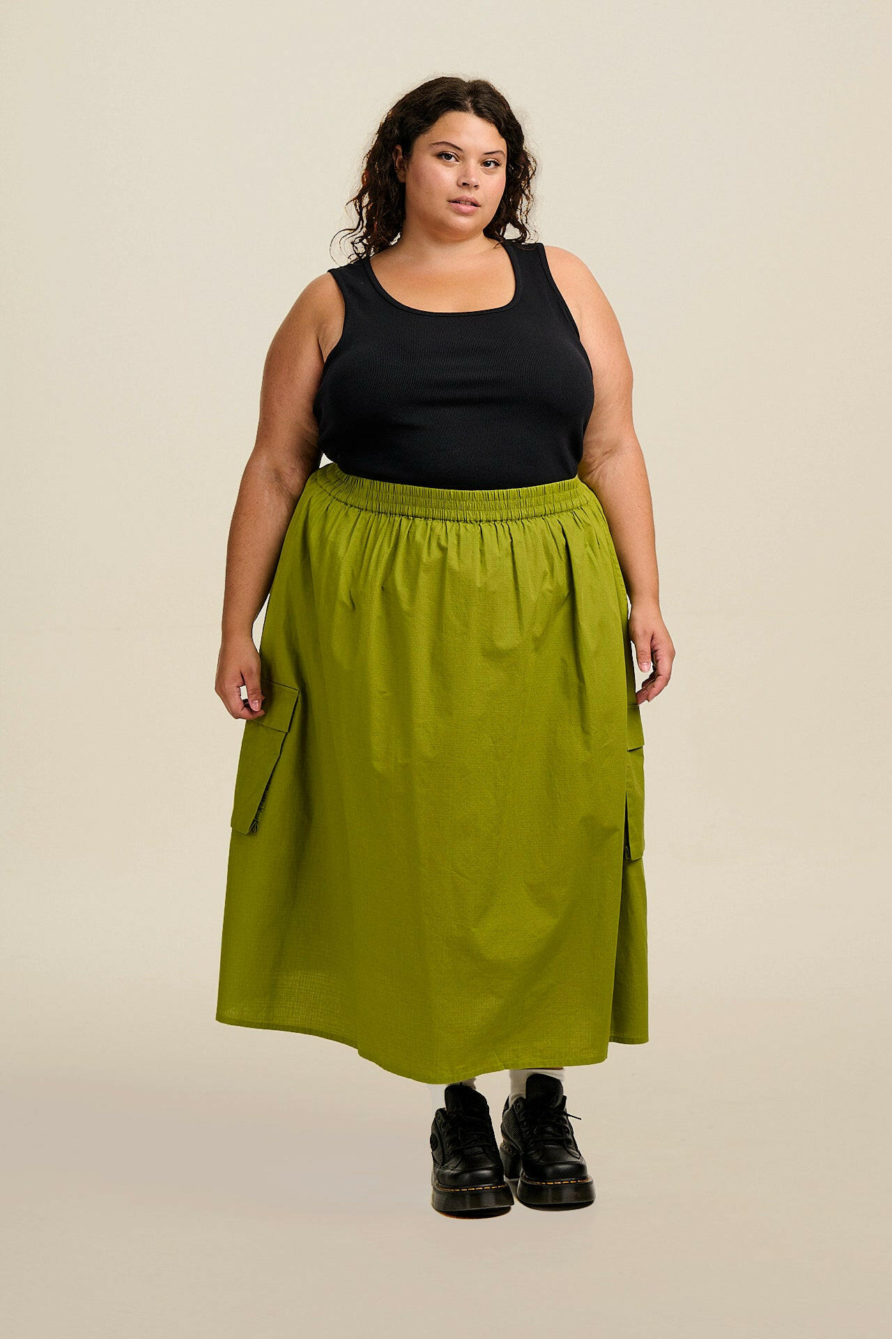 Dakota - Midi Skirt in Lima Bean Green