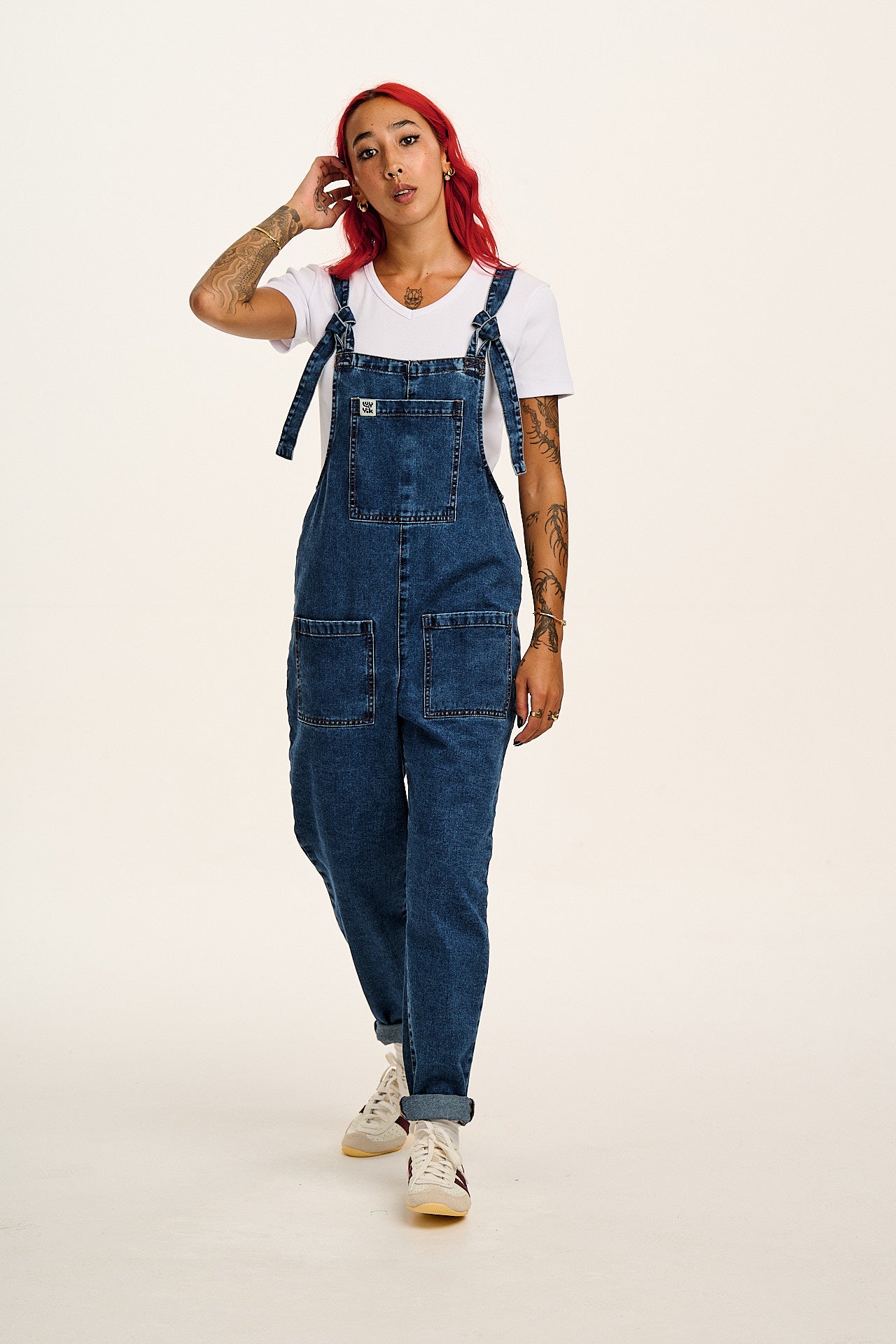 Ivy - Ribbed Cotton V Neck T-Shirt in White