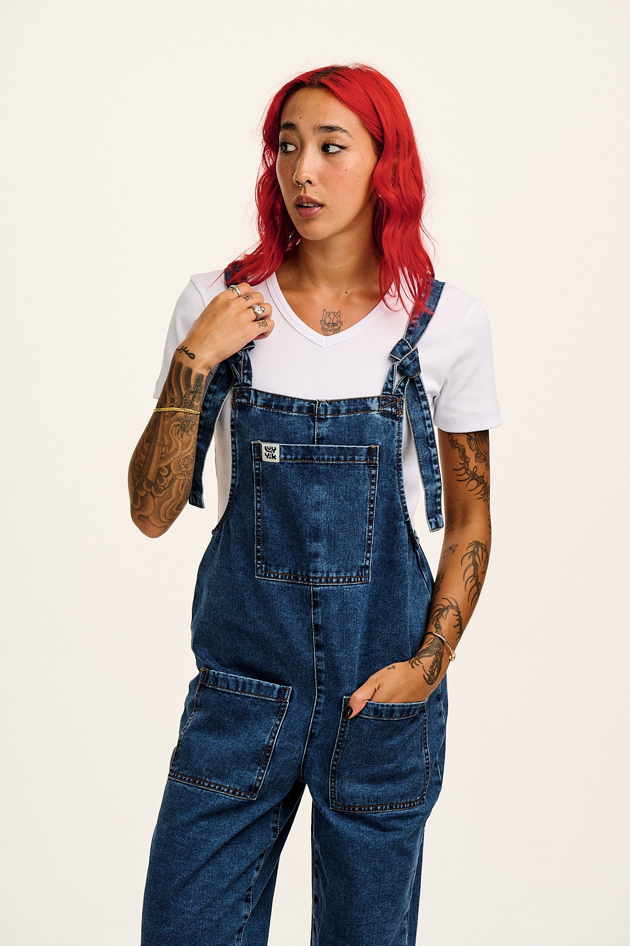 Ivy - Ribbed Cotton V Neck T-Shirt in White