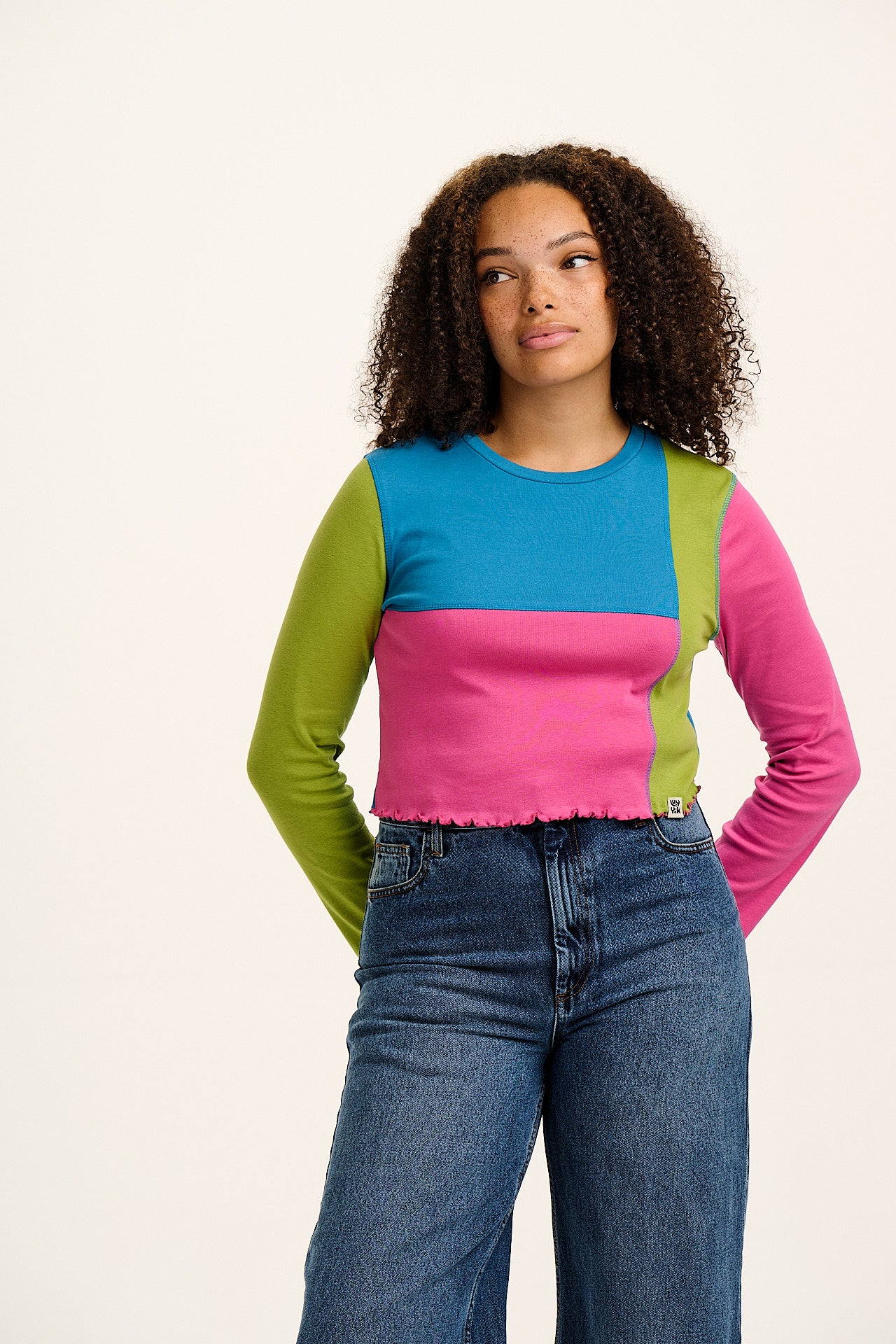 Hansel - Long Sleeve Cotton Crop Top in Pink, Blue & Green