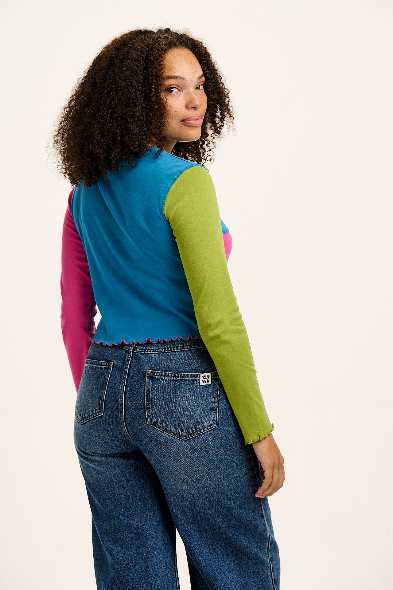 Hansel - Long Sleeve Cotton Crop Top in Pink, Blue & Green