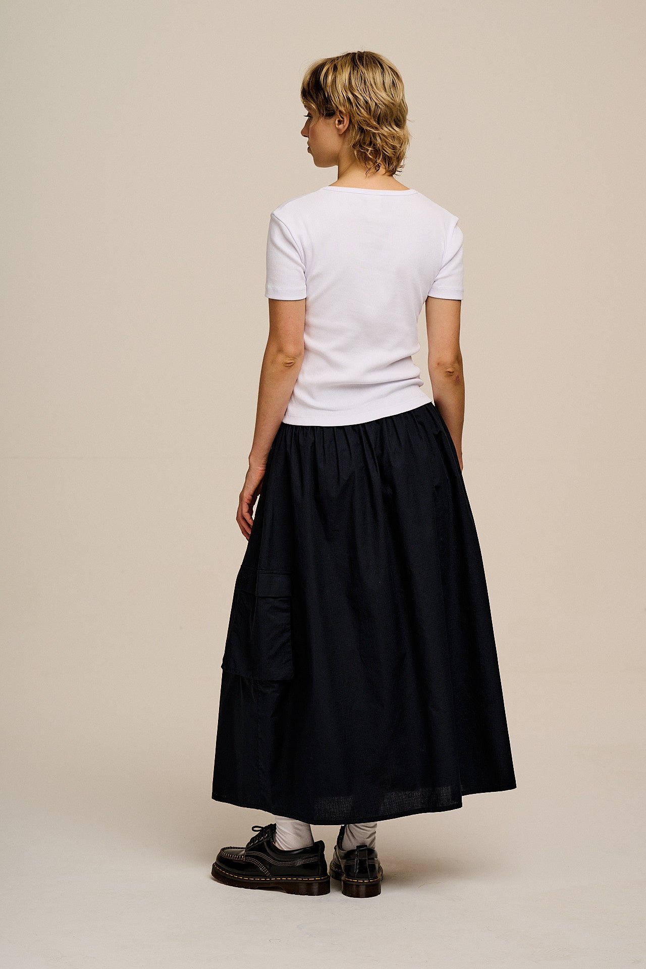 Dakota - Midi Skirt in Black