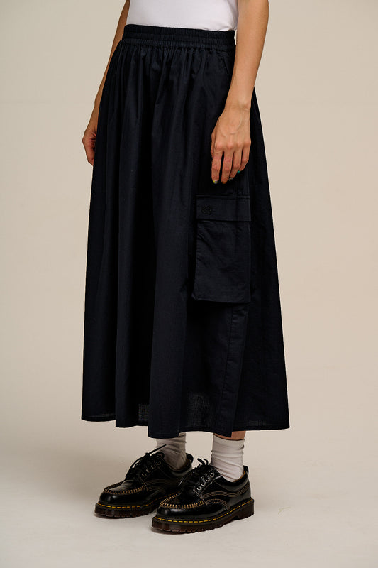 Dakota - Organic Cotton Twill Midi Skirt in Black