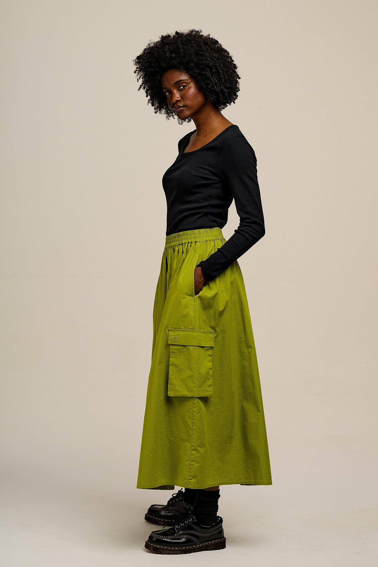 Dakota - Midi Skirt in Lima Bean Green