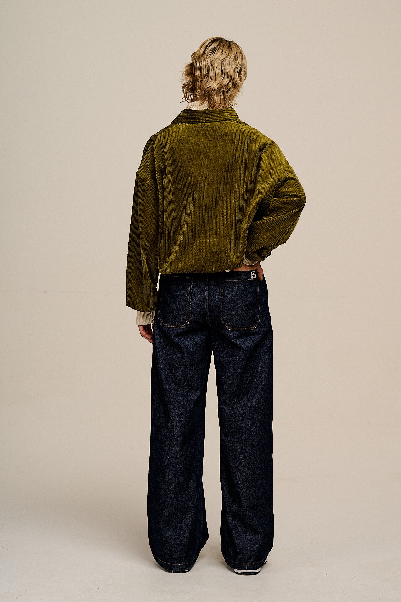 Hiezu - Corduroy Jacket in Fir Green