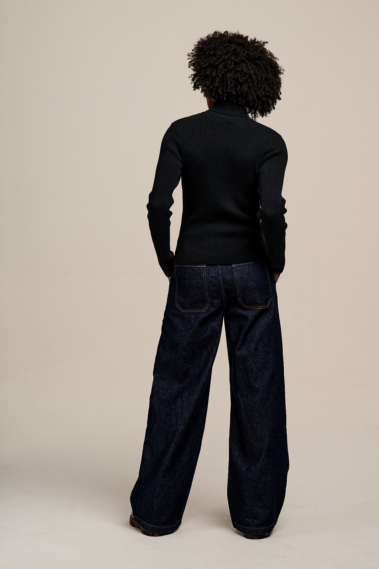 Eva - Knitted Roll Neck Long Sleeve Top in Black