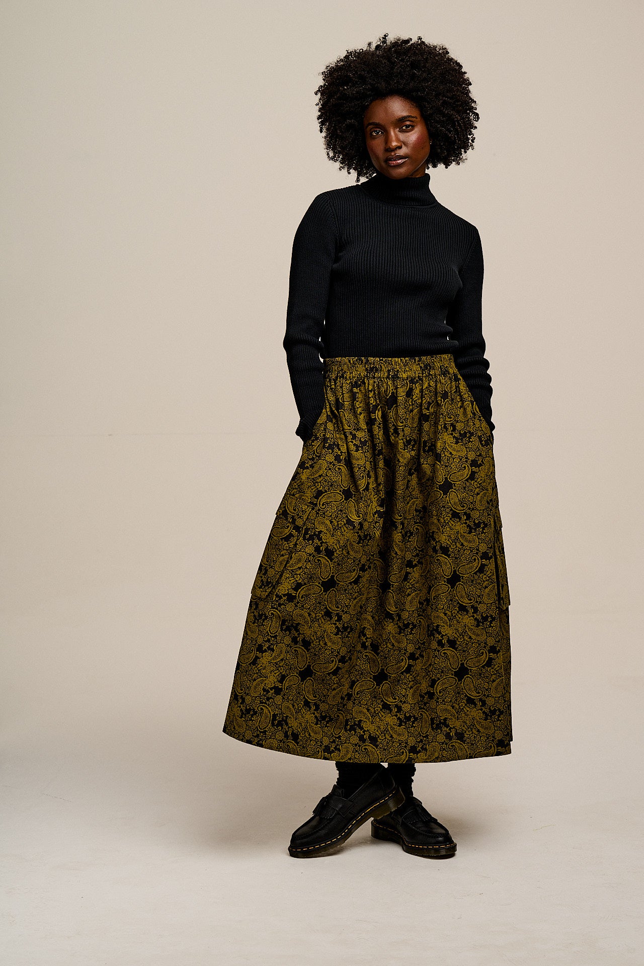 Eva - Knitted Roll Neck Long Sleeve Top in Black