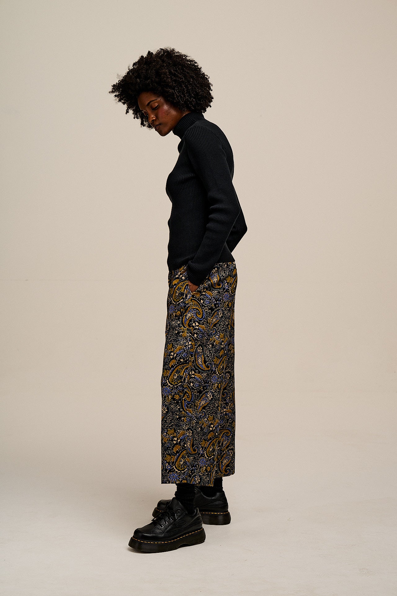 Chuck - Wide Leg Cotton Trousers in Grunge Blue Paisley Print