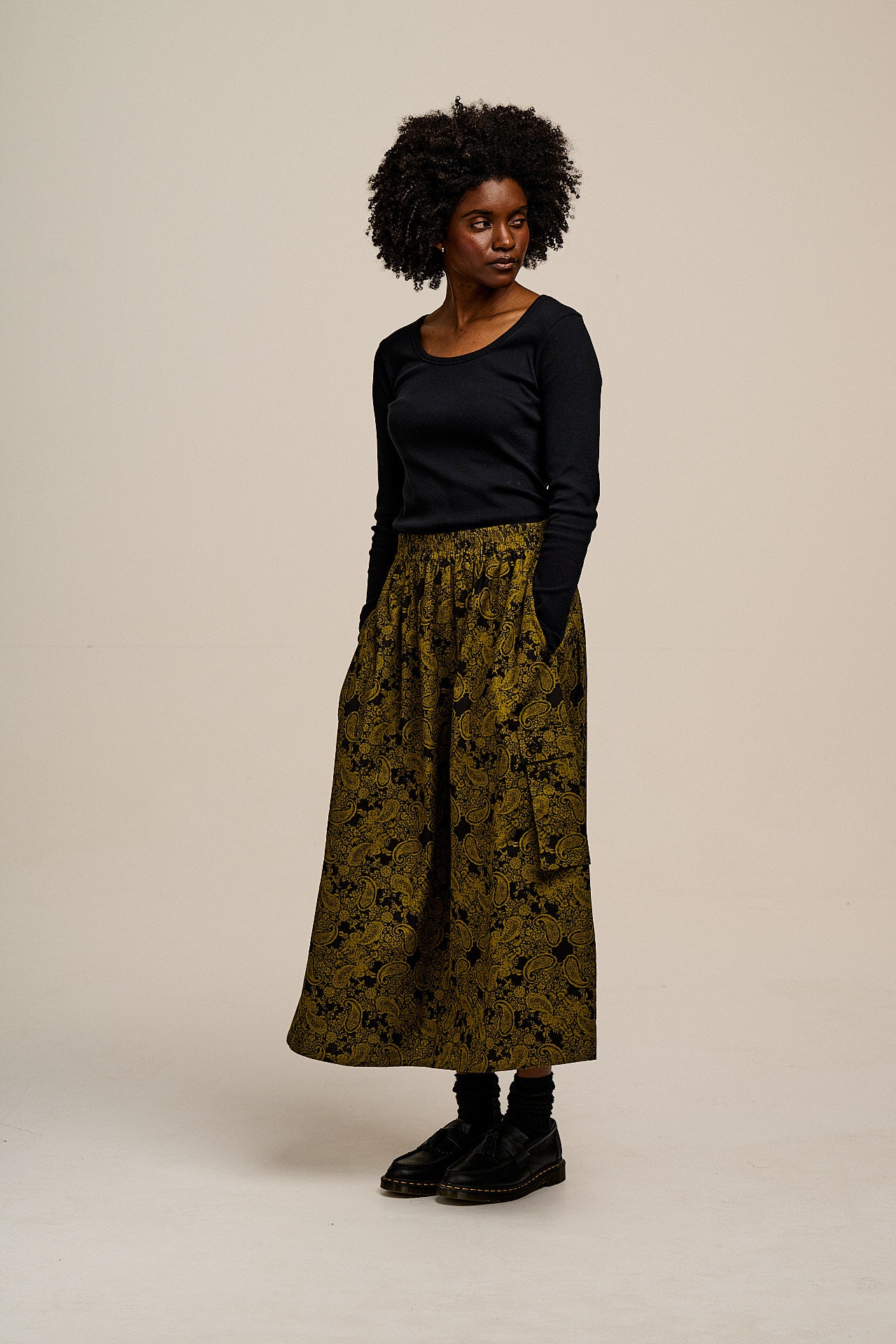 Dakota - Midi Skirt in Grunge Green Paisley Print