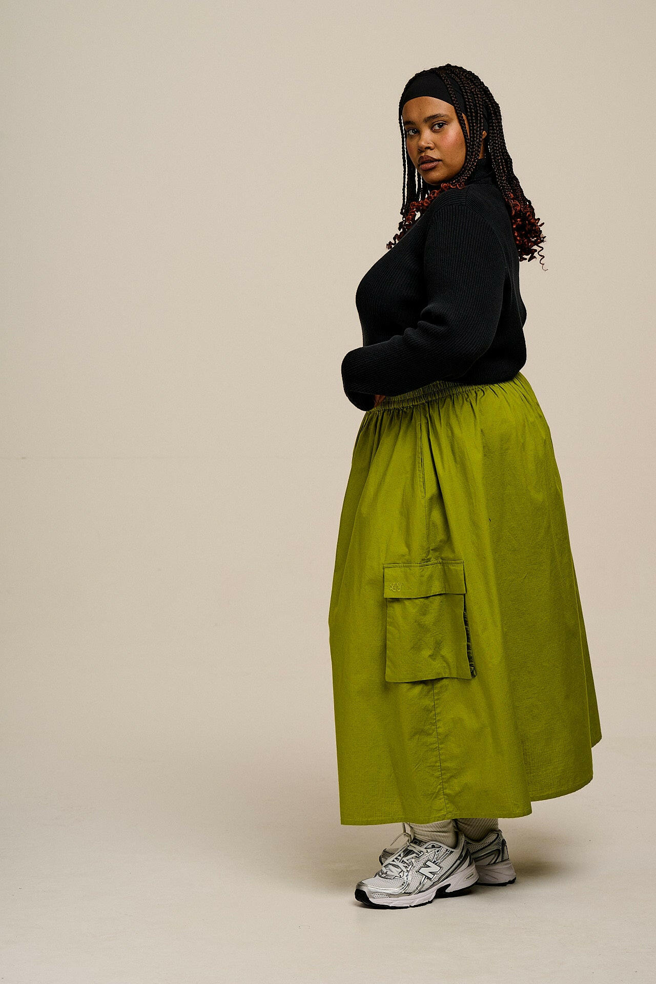 Dakota - Midi Skirt in Lima Bean Green