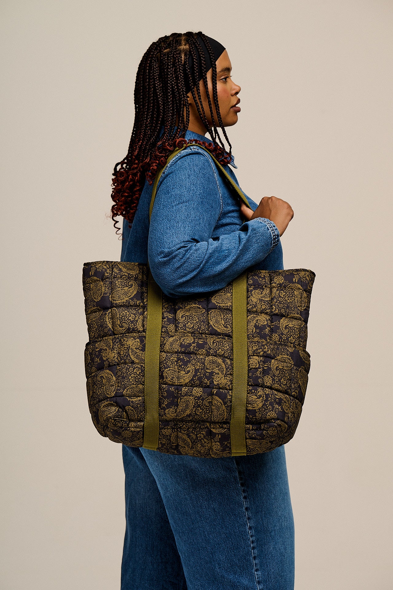 Dax - Quilted Tote in Grunge Green Paisley Print