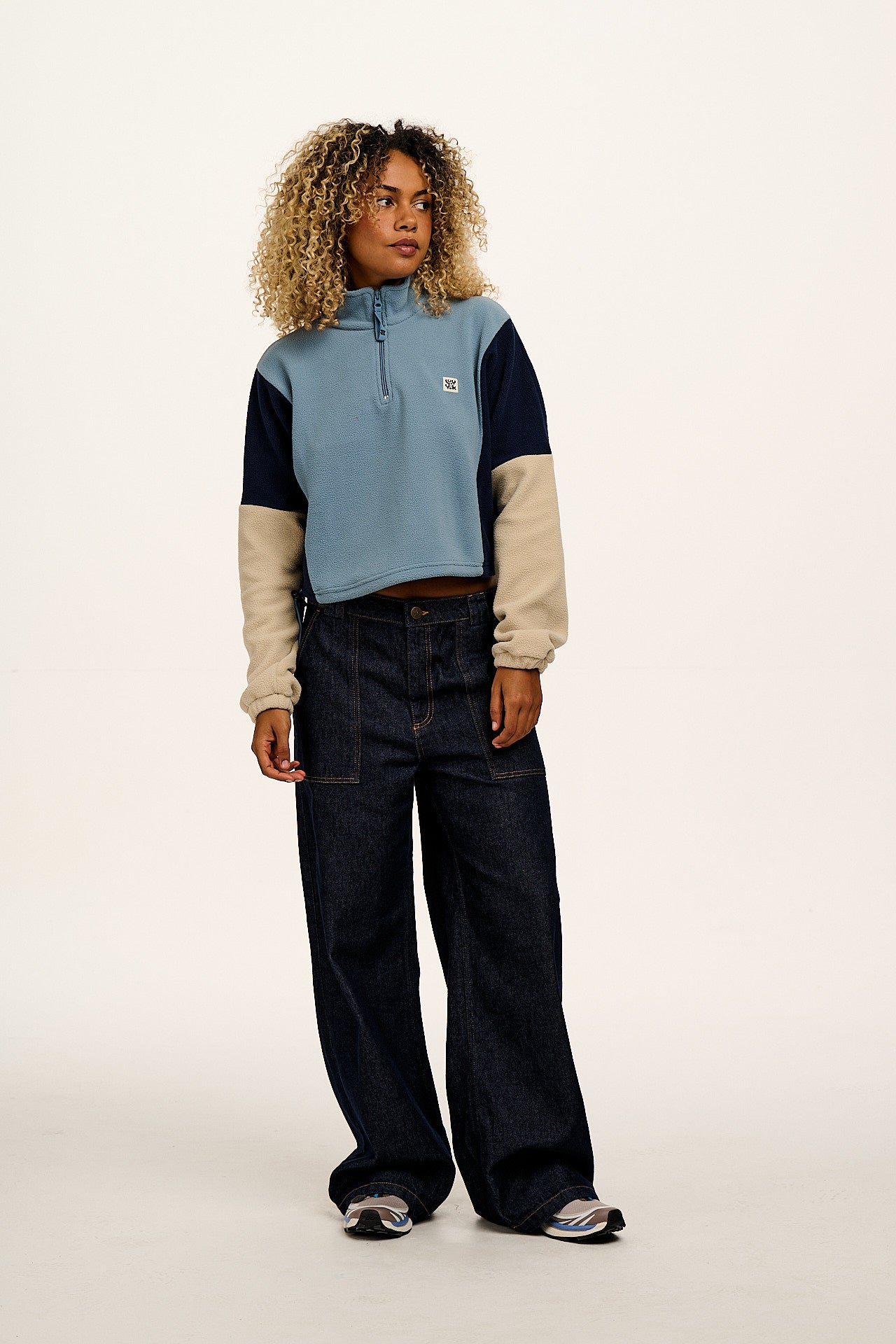Blake - Cropped Polar Fleece in Blue & Cream