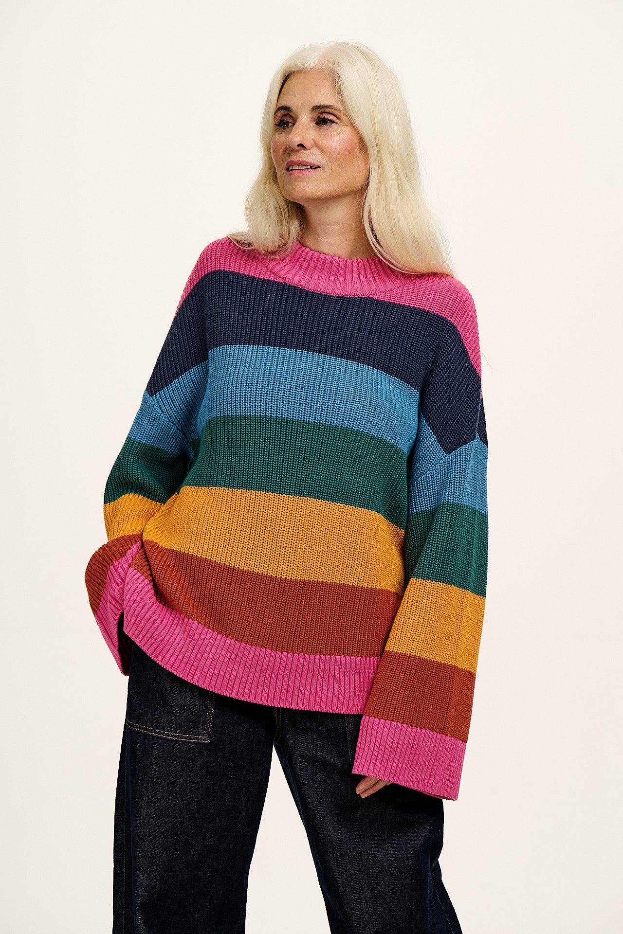 Amari - Oversized Knitted Jumper in Rainbow Stripe
