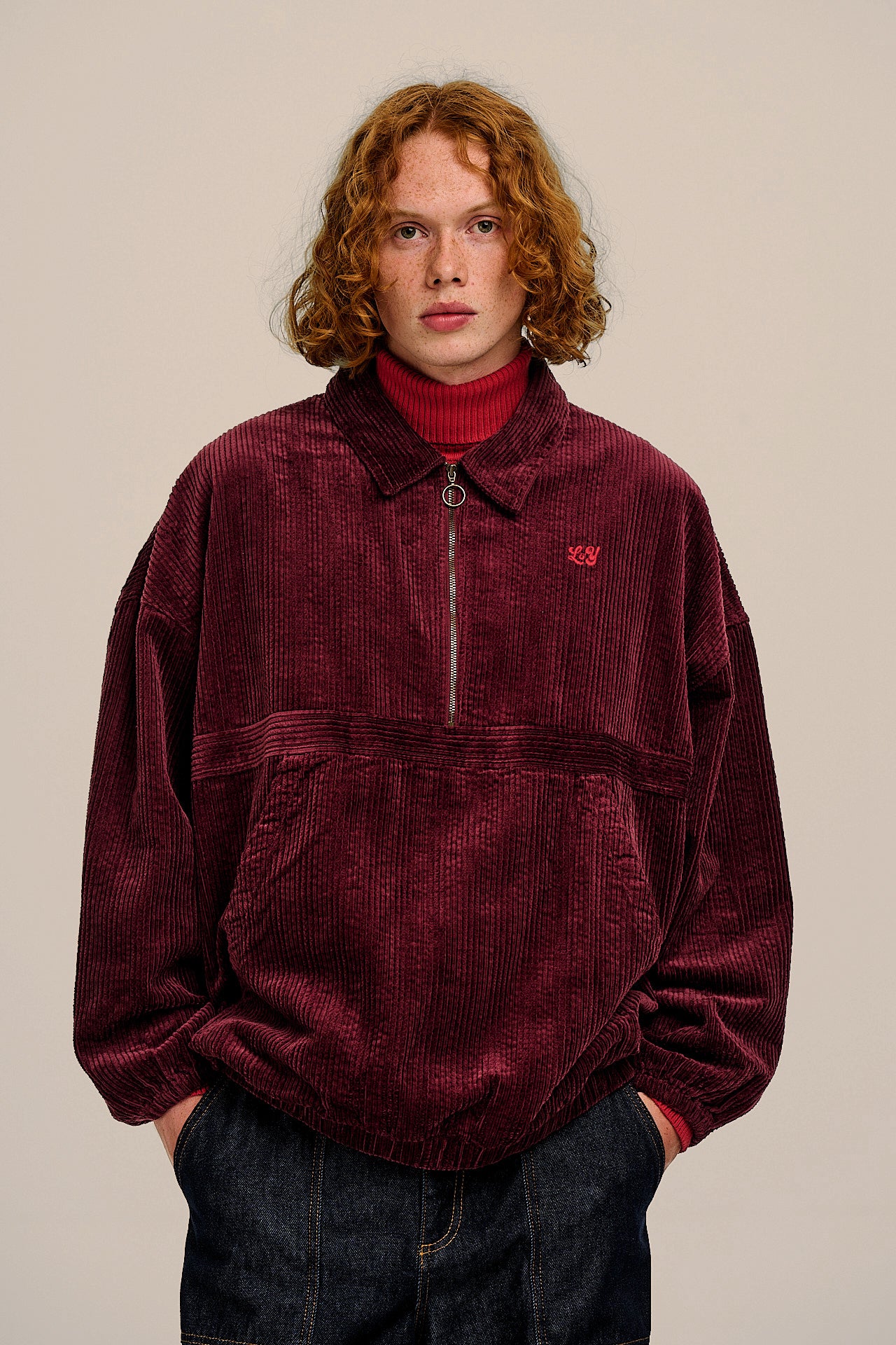 Hiezu - Corduroy Jacket in Burgundy