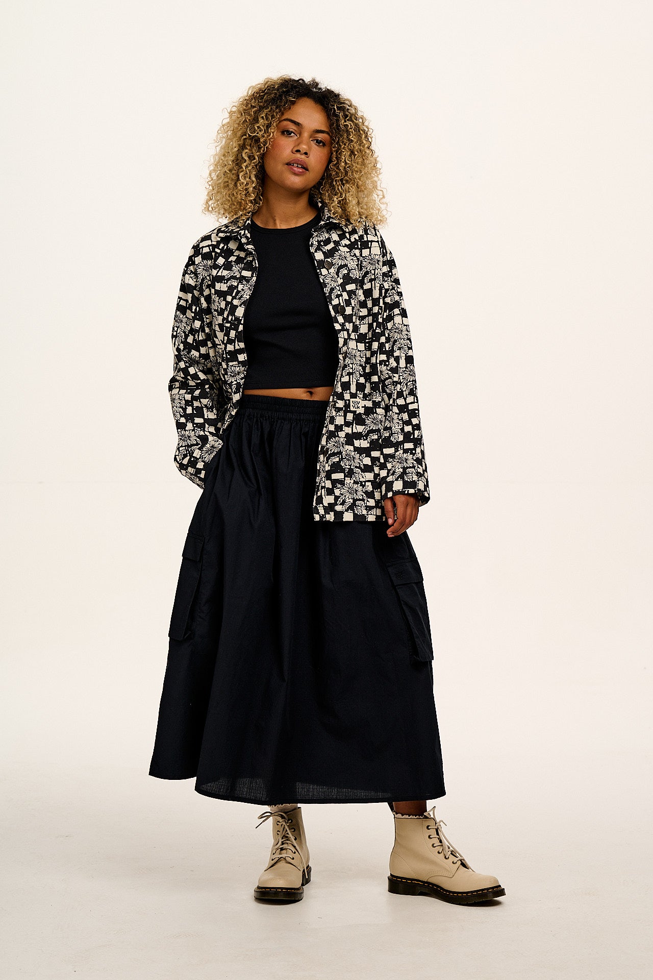 L.E. Olly - Cotton Jacket in Black & White Sunflower Check