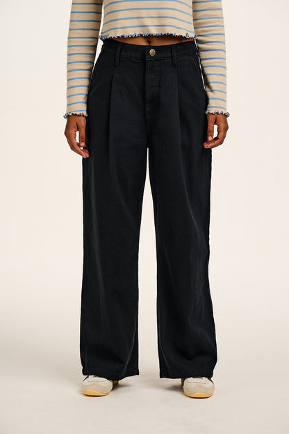 Cole - Wide Leg Denim Jeans in Black