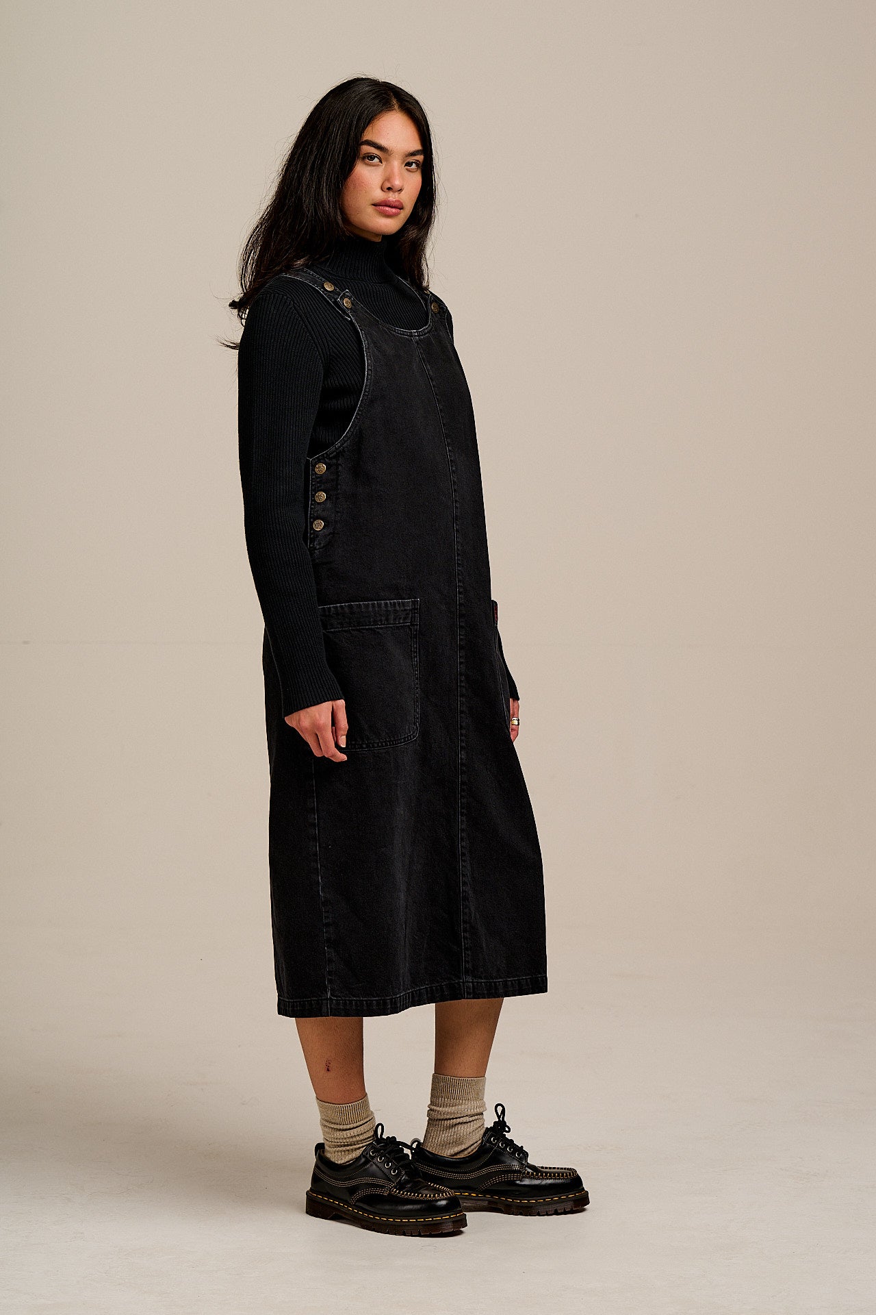 Lily - Denim Midi Dress in Blackwash Denim